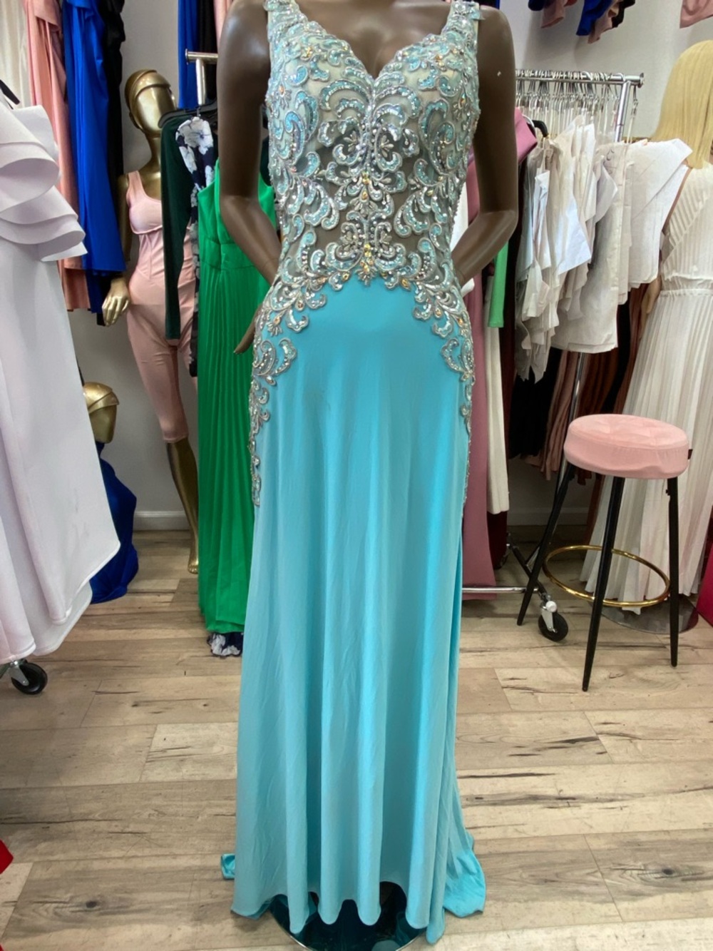 Prom dress - Picture 2 of 6